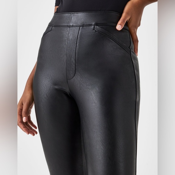 🌻Spanx 20457 Leather-Like Flare Pant - Picture 3 of 6
